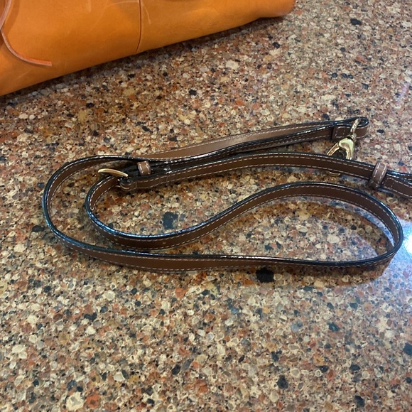 ***PRICE DROP****   NWT TIGNANELLO CARSON SHOPPER - Picture 12 of 14